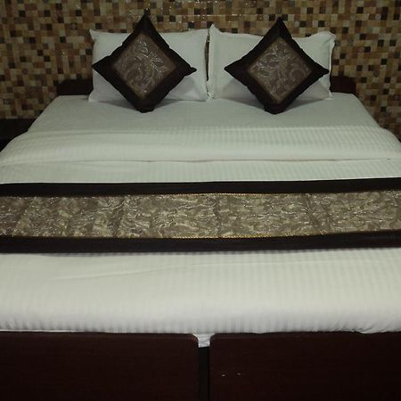 Benazeer Hotel Mumbai Luaran gambar