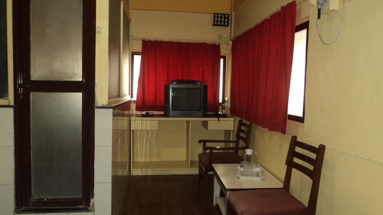 Benazeer Hotel Mumbai Luaran gambar
