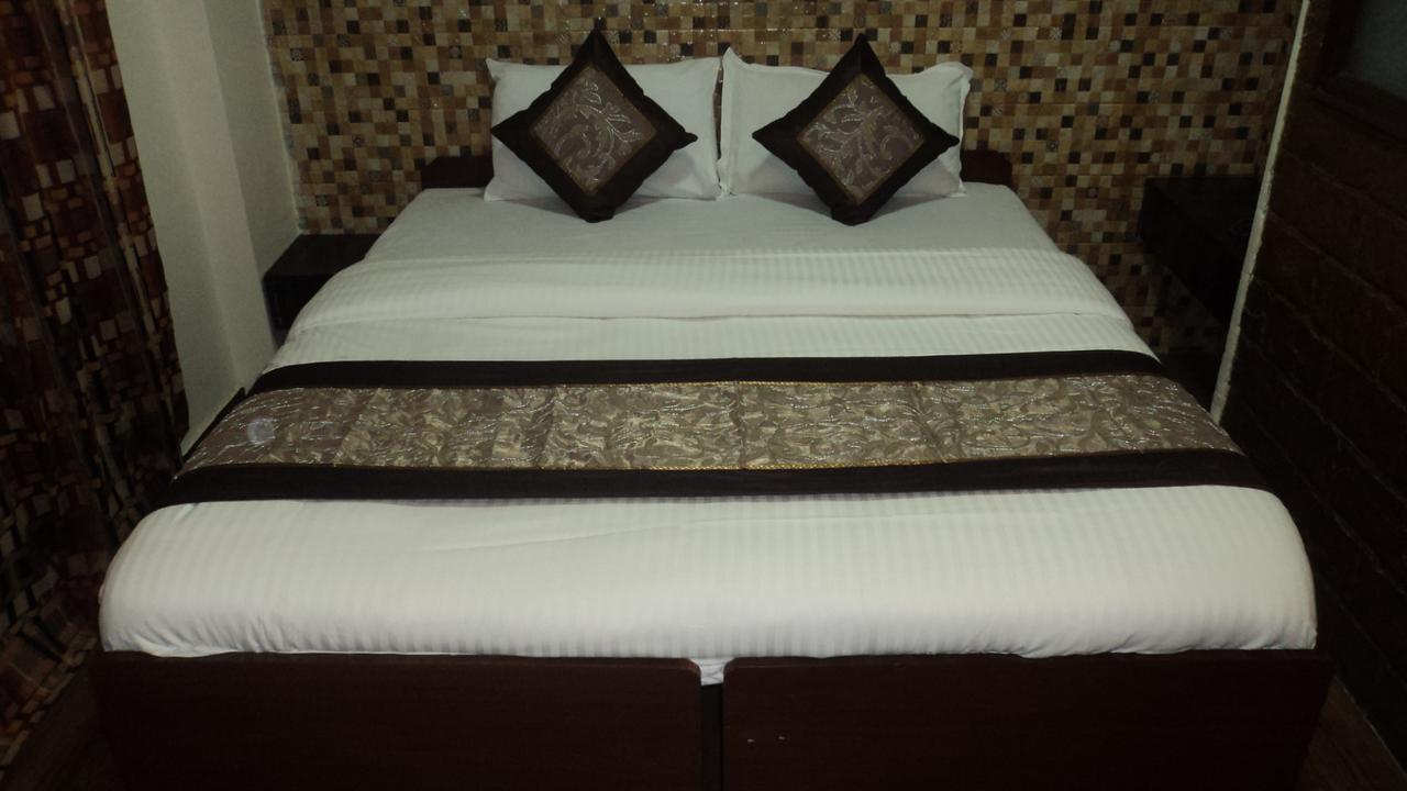Benazeer Hotel Mumbai Luaran gambar