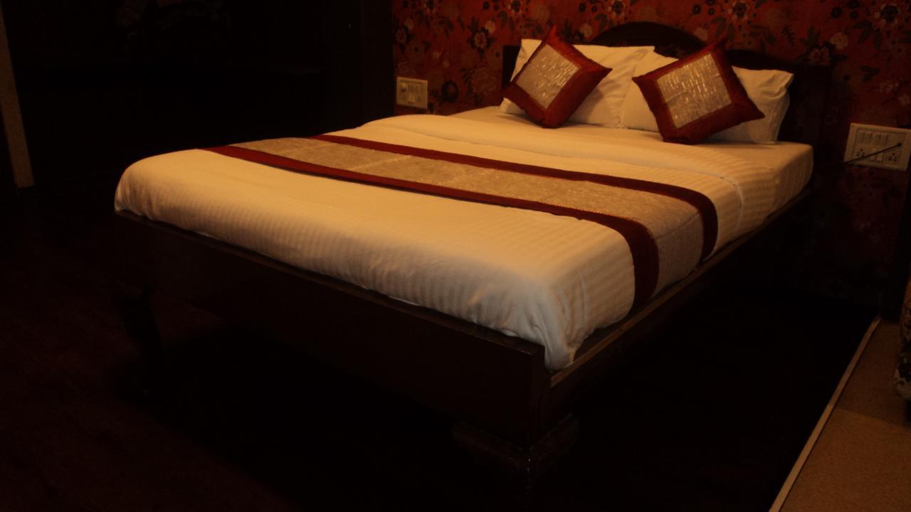 Benazeer Hotel Mumbai Luaran gambar