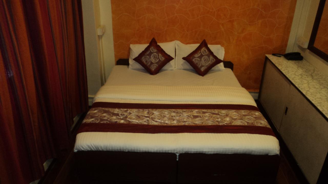Benazeer Hotel Mumbai Luaran gambar