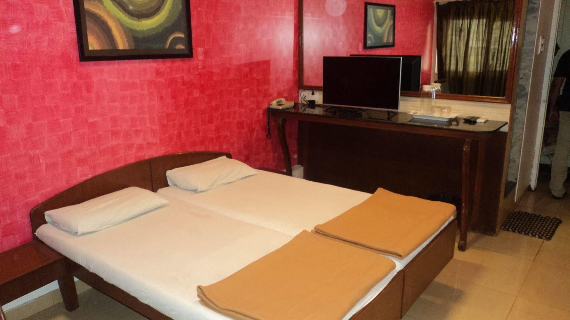 Benazeer Hotel Mumbai Luaran gambar