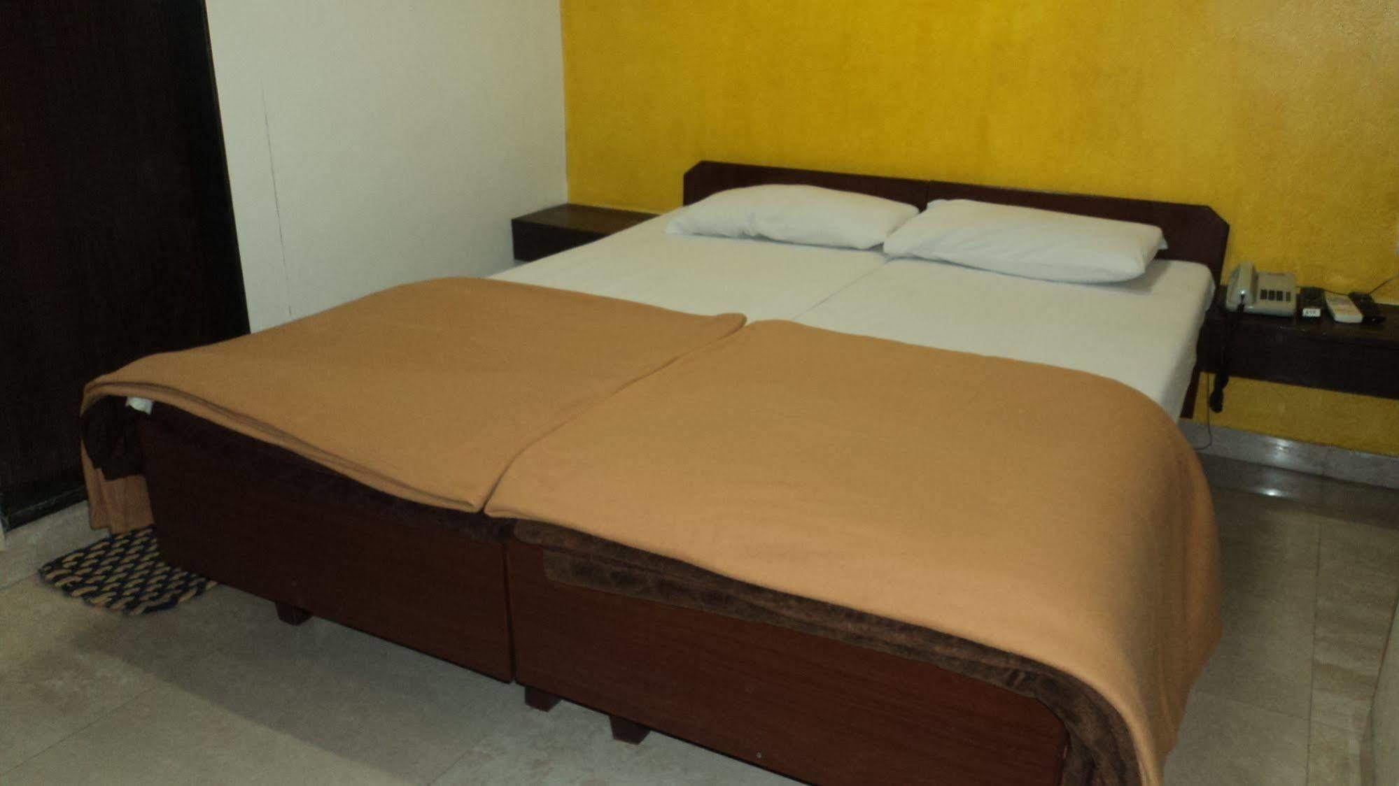 Benazeer Hotel Mumbai Luaran gambar