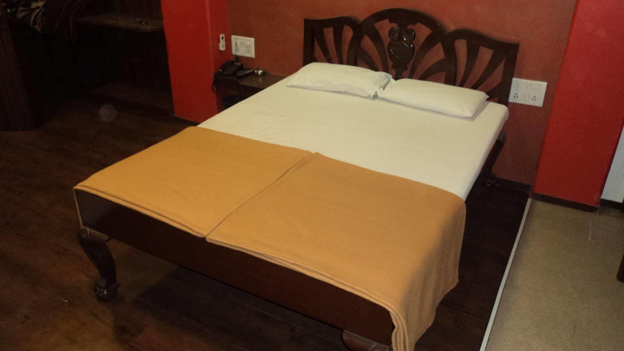 Benazeer Hotel Mumbai Luaran gambar