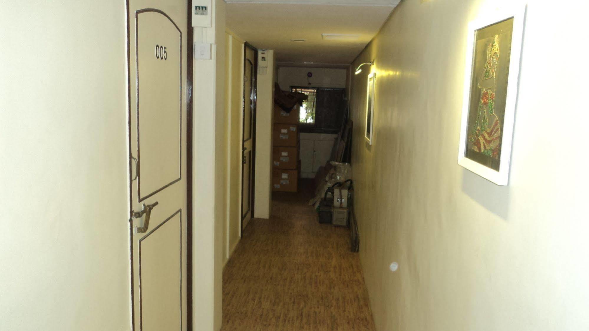 Benazeer Hotel Mumbai Luaran gambar